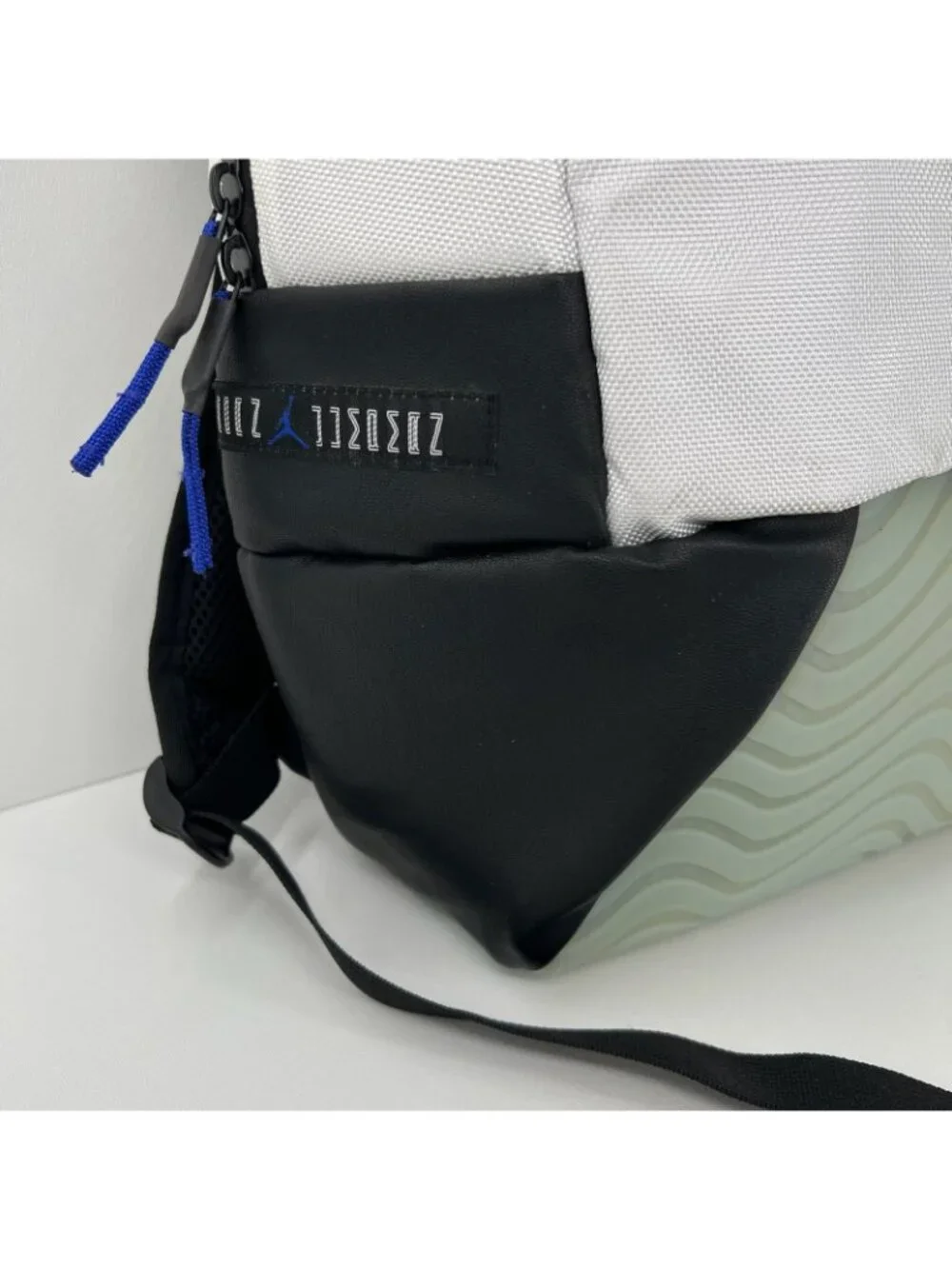 Nike Air Jordan Retro 11 Concord Backpack Men One Size Laptop Sleeve White Black